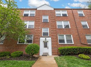 811 Westwood Dr #807-2N, Saint Louis, MO 63105
