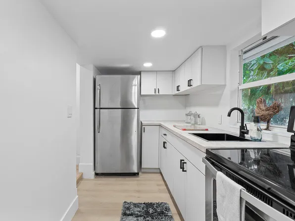 107 SW 4TH Avenue, Delray Beach, FL 33444