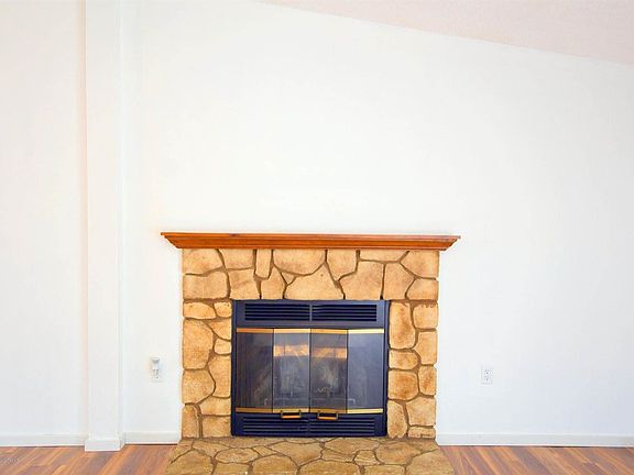 4th image of 7 Keelson Dr