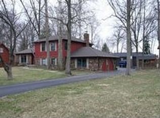 4802 Catalina Dr S, New Palestine, IN