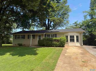 2204 Pisgah Cir NW, Huntsville, AL 35810