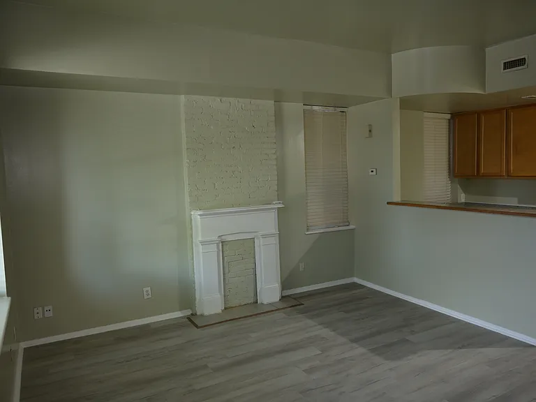 805 Russell Blvd #1 — Photo 4