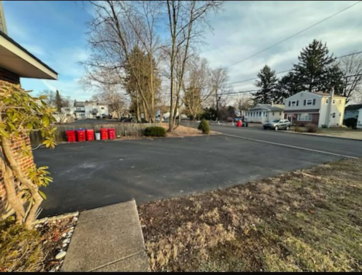 2 bed, 1.5 bath, 1500 sqft, $2,100 — Photo 2