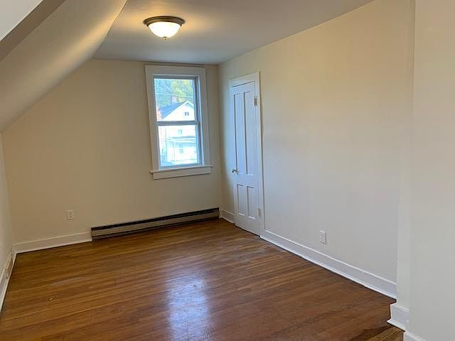 2nd image of 30 Town Hill Ave Floor 3