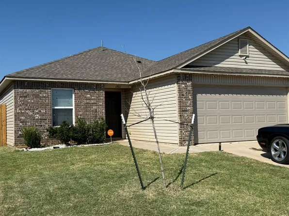 11821 Casey Dr, Yukon, OK 73099