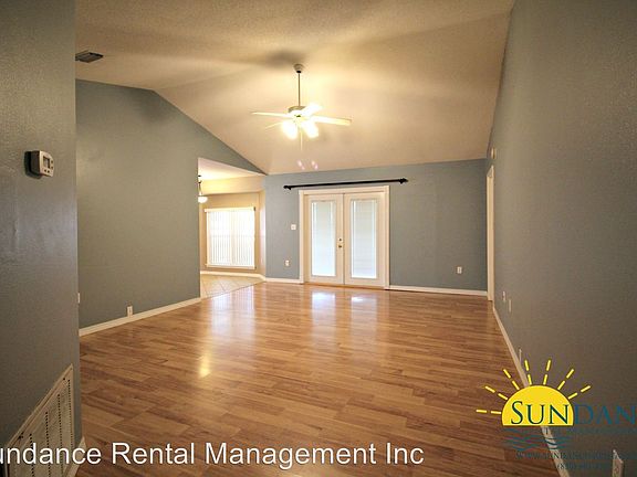 3rd image of 1885 Greystone Ln