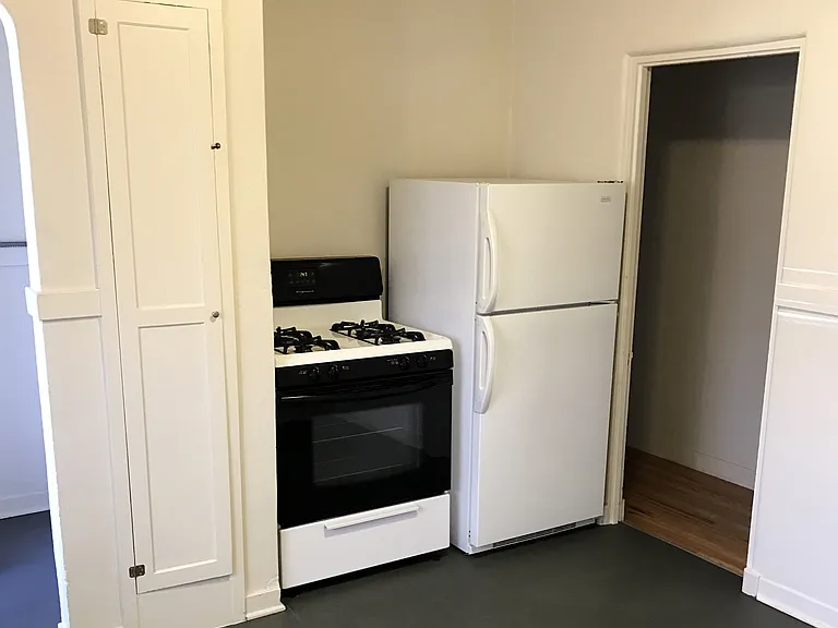 246 Carlisle Blvd NE — Photo 6