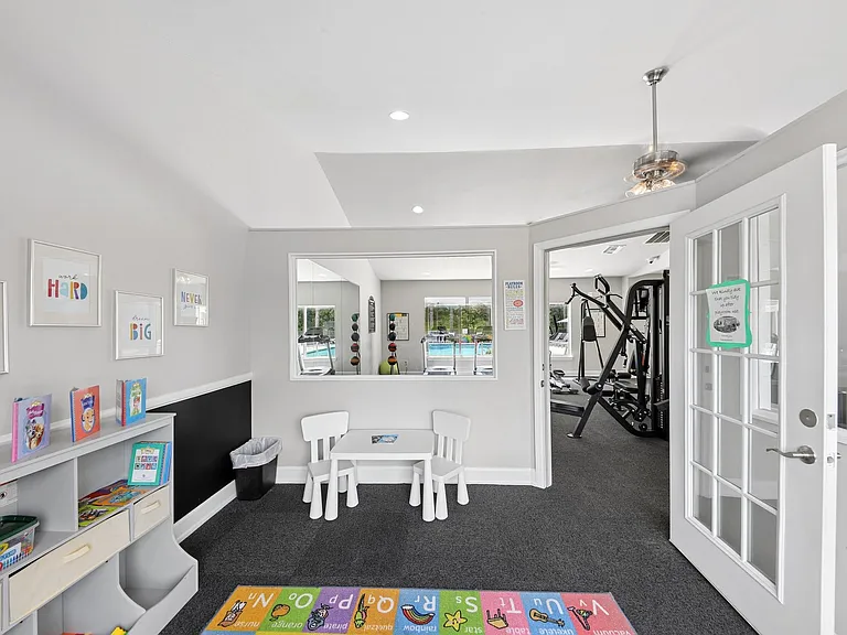 Lancaster Place — Photo 17