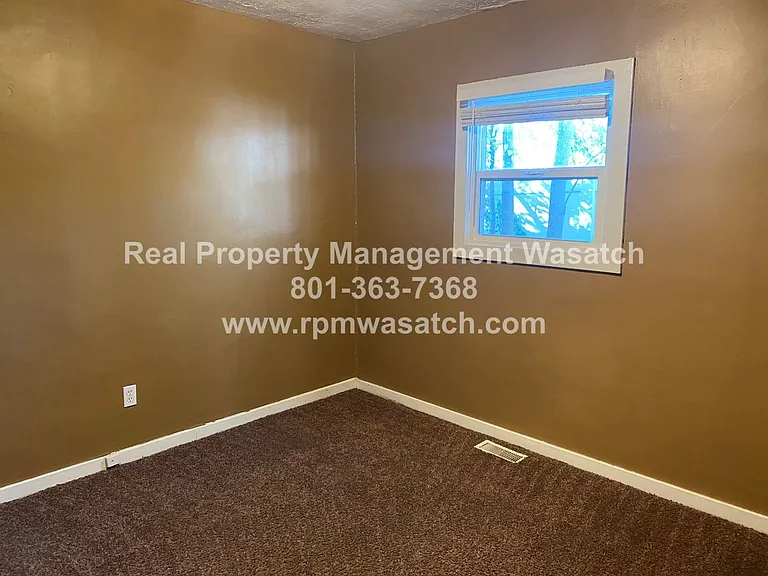 866 S McClelland St — Photo 16