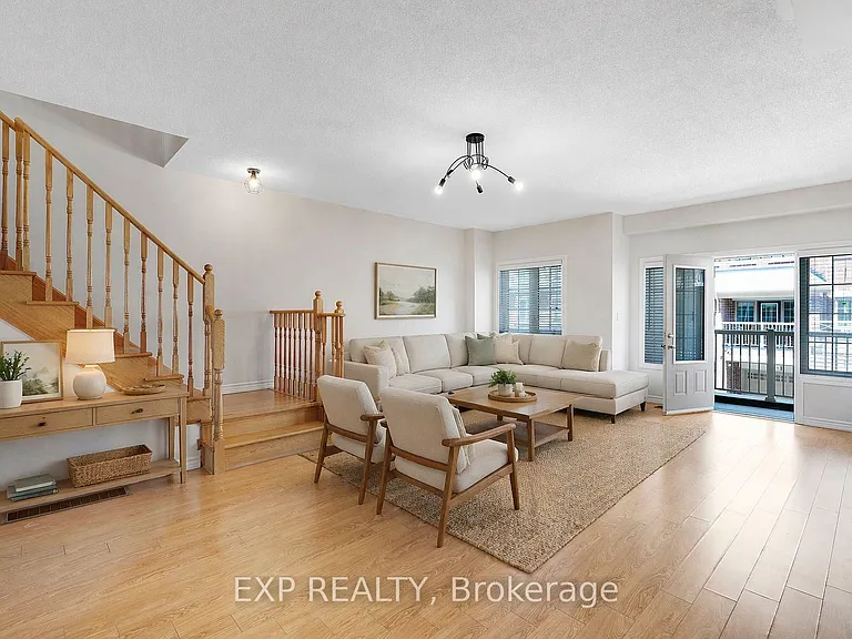 38 Miami Grv — Photo 8