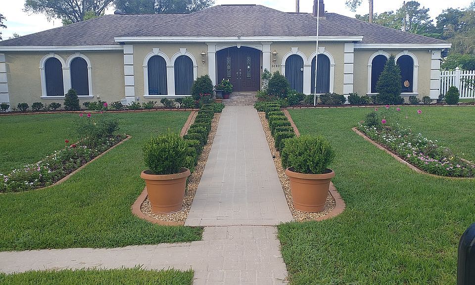 2nd image of 3140 SE 34th St