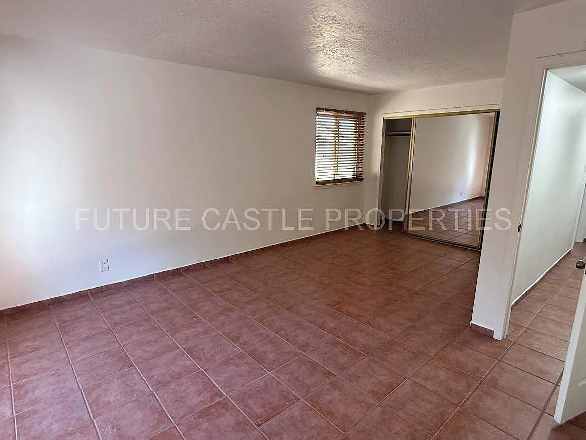 11104 Hagen Road Northeast - 1 — Photo 2