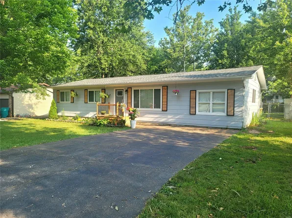 1076 Georgia St, Sullivan, MO 63080