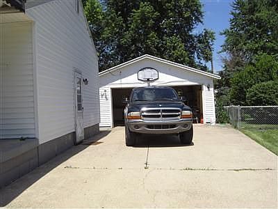 2nd image of 5795 Enright Ave