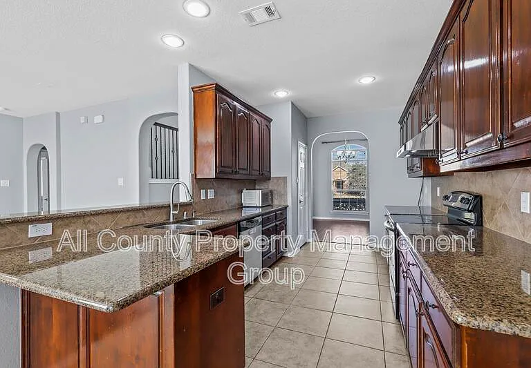 13229 Larks View Point — Photo 7