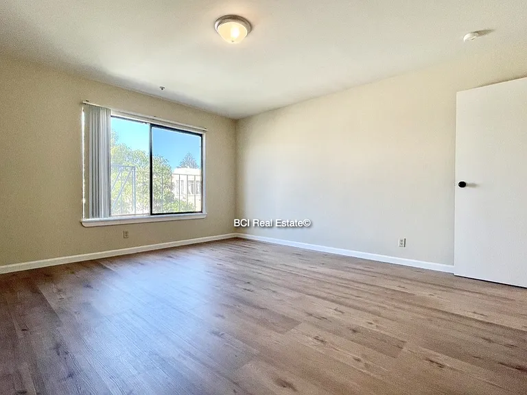 5522A California St #A — Photo 26