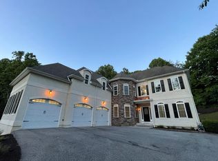 16 Taylors Mill Ln, Wilmington, DE 19808