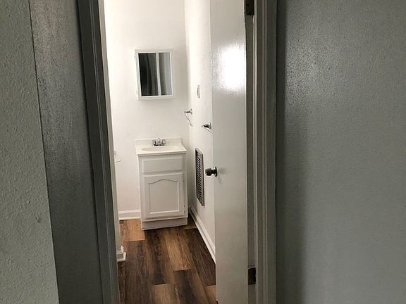 4th image of 1344 W 39th St #5947938
