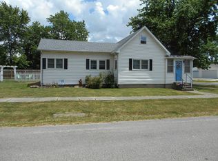 310 N Church St, Louisville, IL 62858