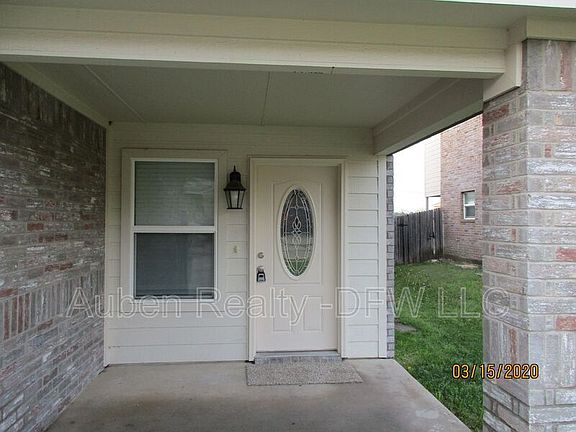 2nd image of 908 Parkplace Rdg