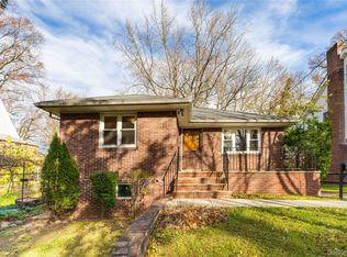 81 Midland Rd, Staten Island, NY 10308