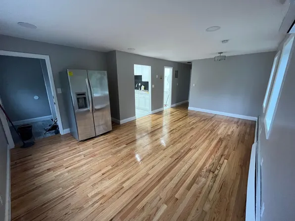 4004 248th St Floor 1, Little Neck, NY 11363