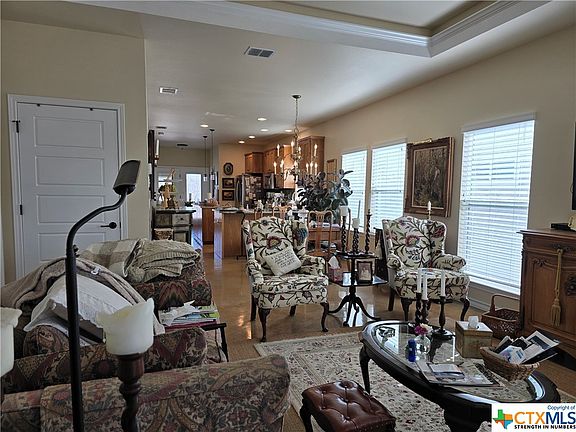 5th image of 936 Hudson Ln