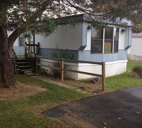 Front view, with deck.