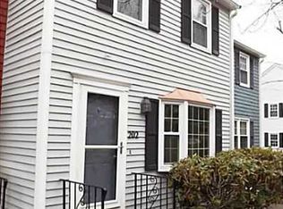 1175 Diamond Hill Rd APT 202, Woonsocket, RI 02895