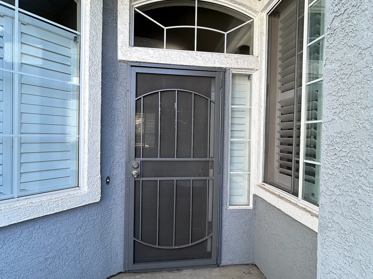 3 bed, 1844 sqft, $3,000 — Photo 2