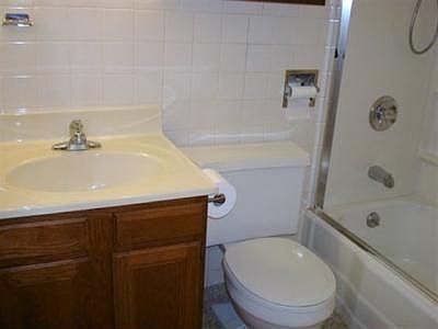 4th image of 3988 Westwood Dr