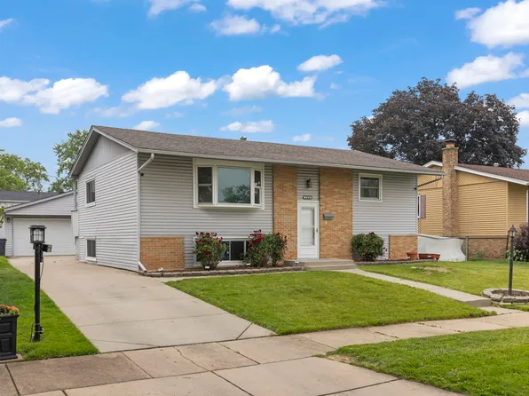 15424 David Ln, Oak Forest, IL 60452