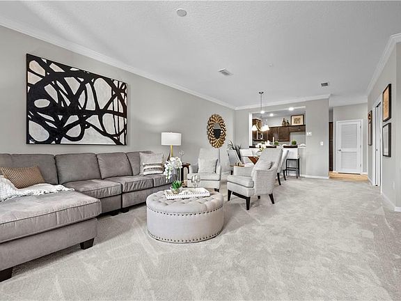 5th image of 702 Kathy Ann Way