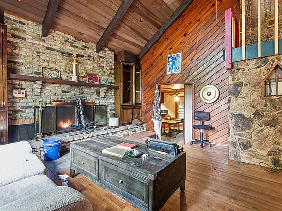 5th image of 5987 Dogwood Dr W