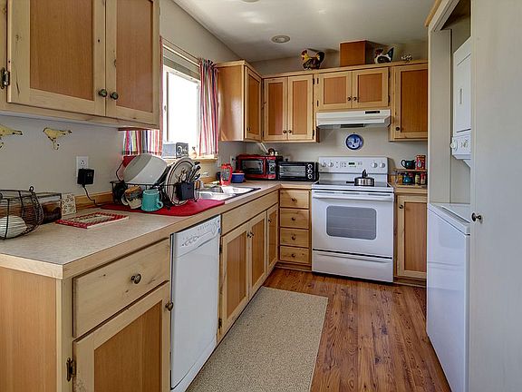 Apartment Kitchen