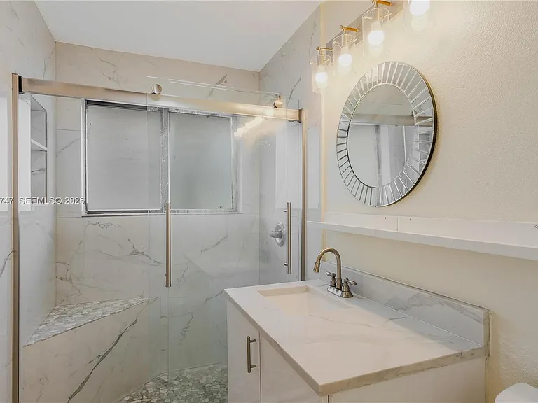 15545 Miami Lakeway N #102 — Photo 3