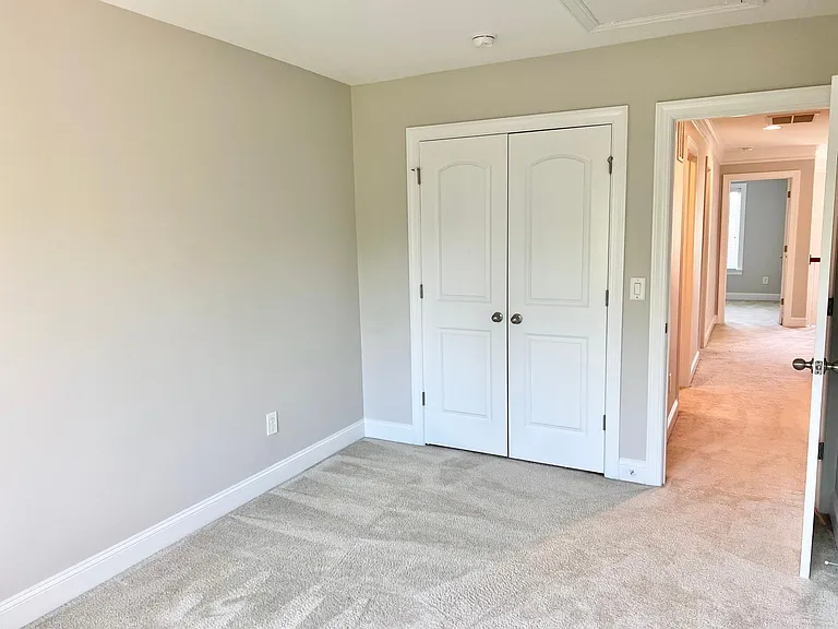 705 Piedmont Crossing Dr — Photo 15