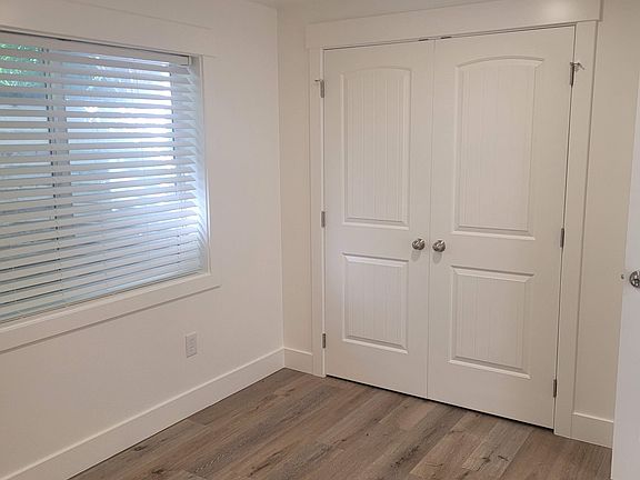 3rd image of 4488 W Windsor St