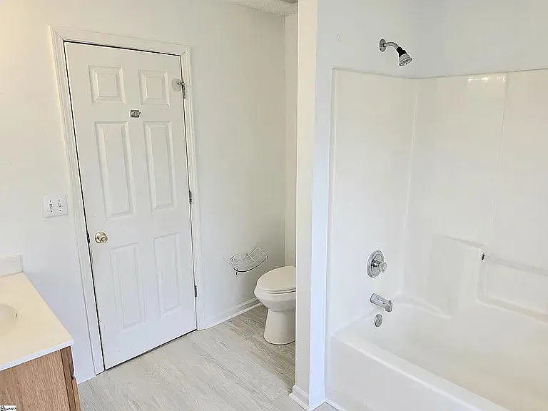 617 Golden Springs Ln — Photo 17
