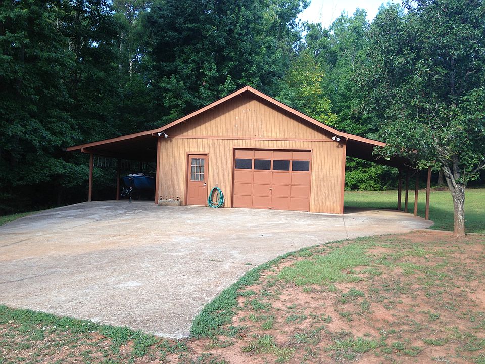 2nd image of 168 Parker Rd