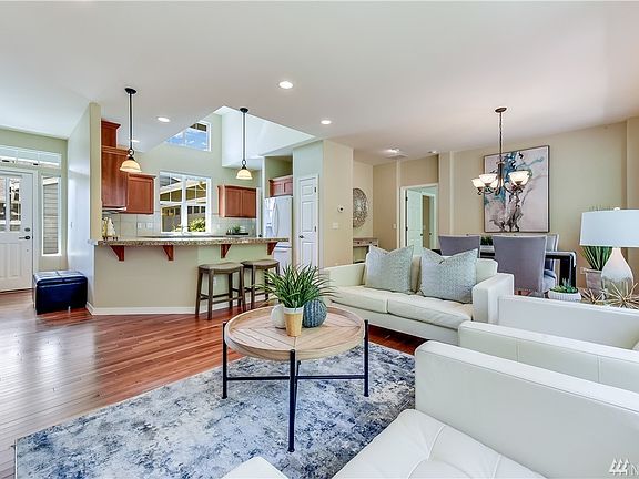 3rd image of 13550 Adair Creek Way NE