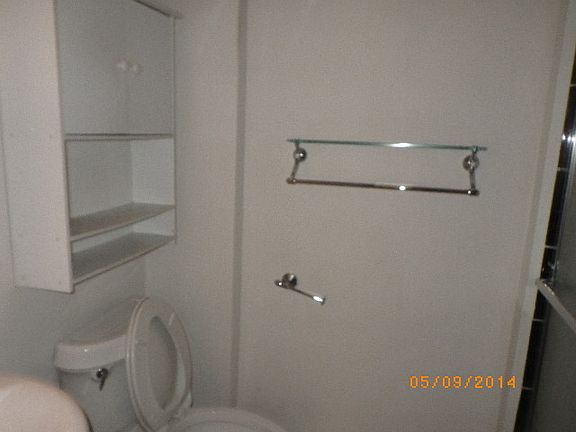 3rd image of 212 Shorewood Dr