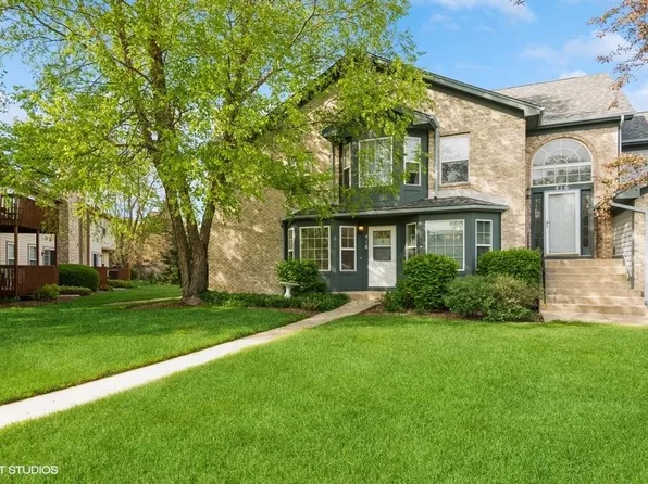 418 Kresswood Dr #418, McHenry, IL 60050