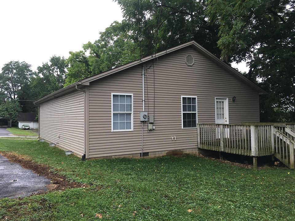 2nd image of 120 Lyons Dr