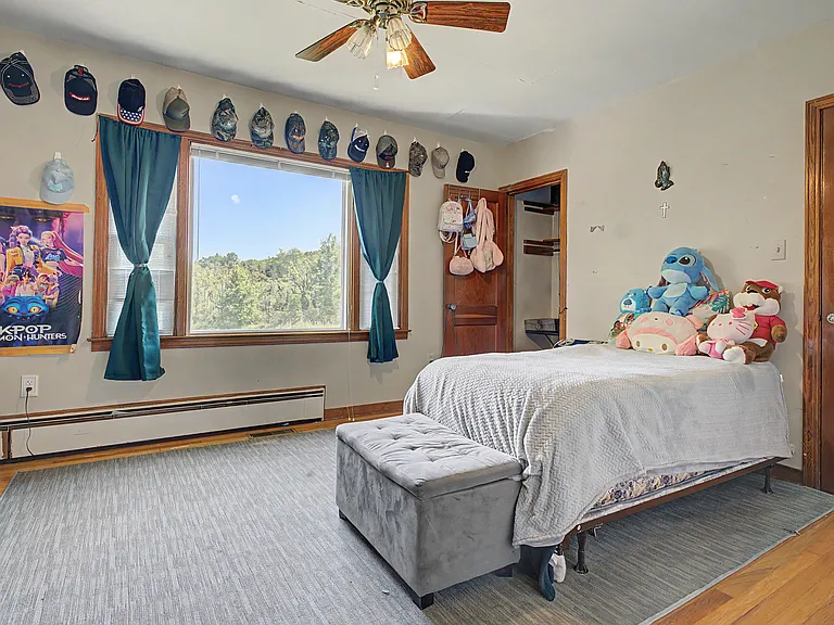 342 W Old Cross Rd — Photo 12
