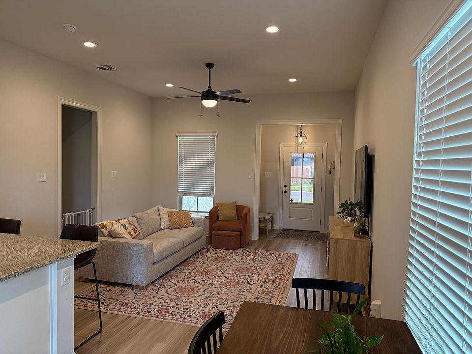 1st image of 3310 Autumn Park Dr