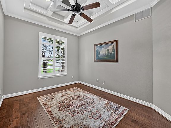 4th image of 6139 Larkspur Ln