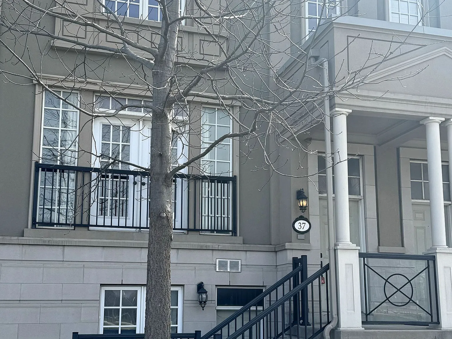 5 bed, $3,980 — Photo 1