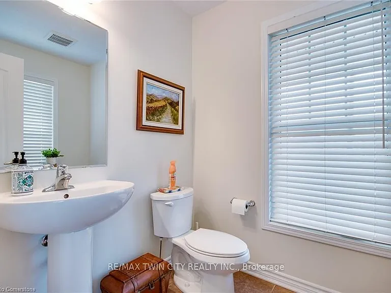 18 Blue Oak St — Photo 7
