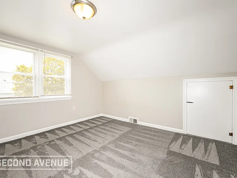 1721 Vanburen St — Photo 16